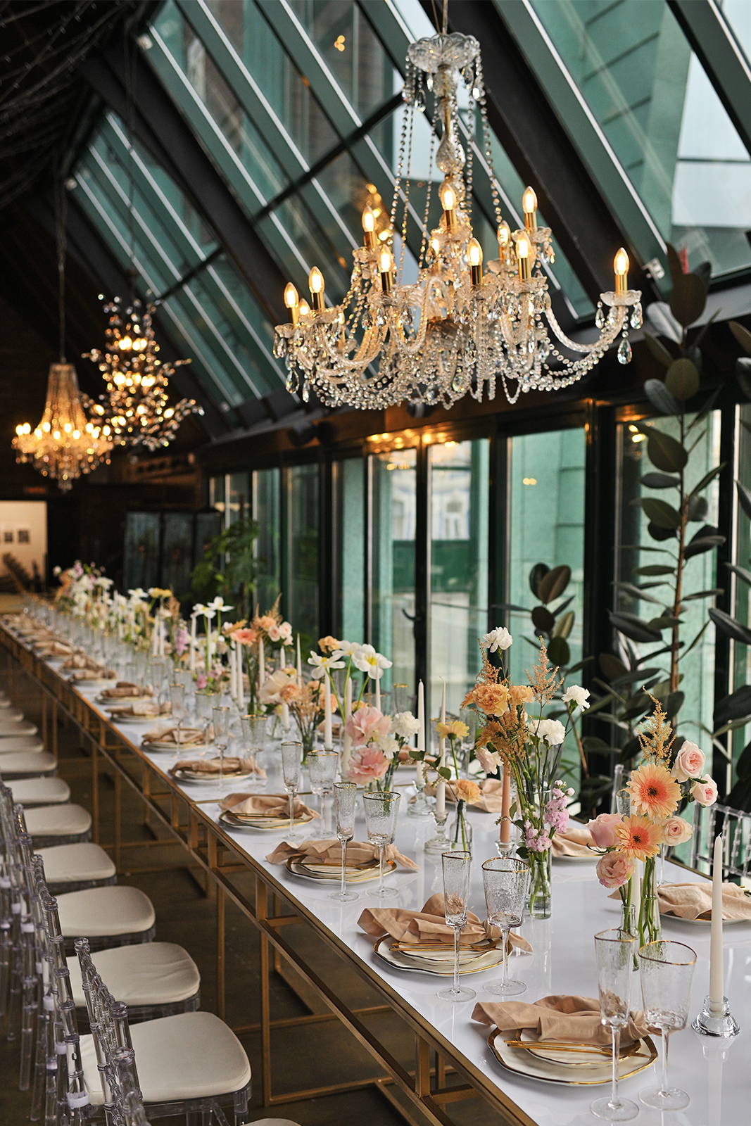 The LUXURY Art of Celebrating by Stefanie Lahm Firmenfeier 3 1 1